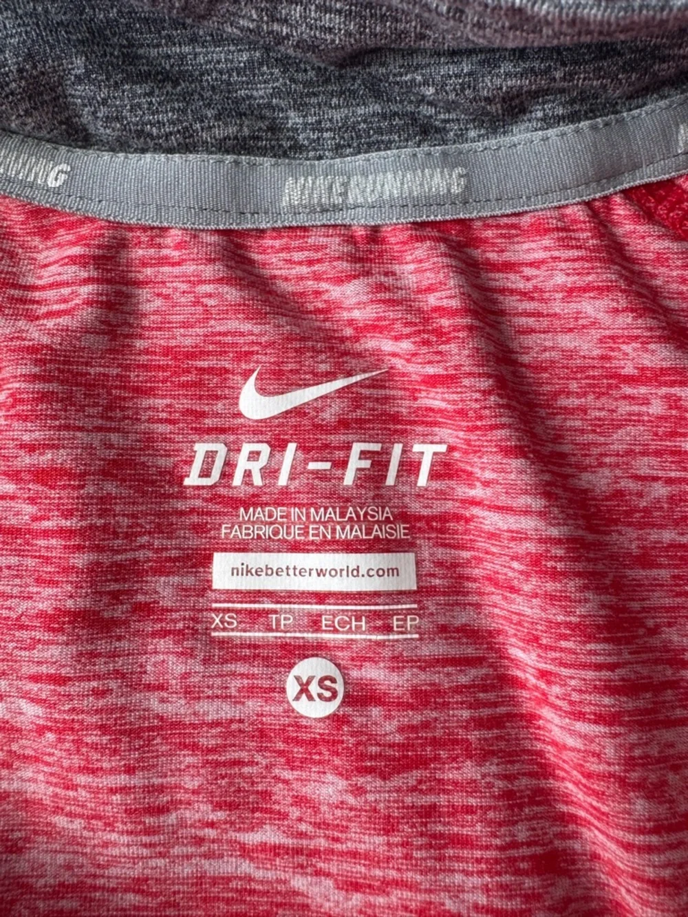 Nike dri-fit red half zip pullover jacket, size XS - Picture 8 of 9